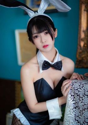 女大学生的红色日记在线观看_超清在线观看完整版